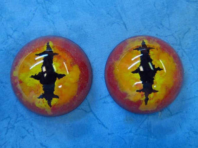 paper mache dragonfly -eyes finished